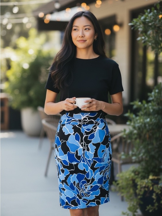 Liz Claiborne Dresses & Skirts - Liz Claiborne Blue Floral Pencil Skirt Size 12 Cotton Stretch Lined